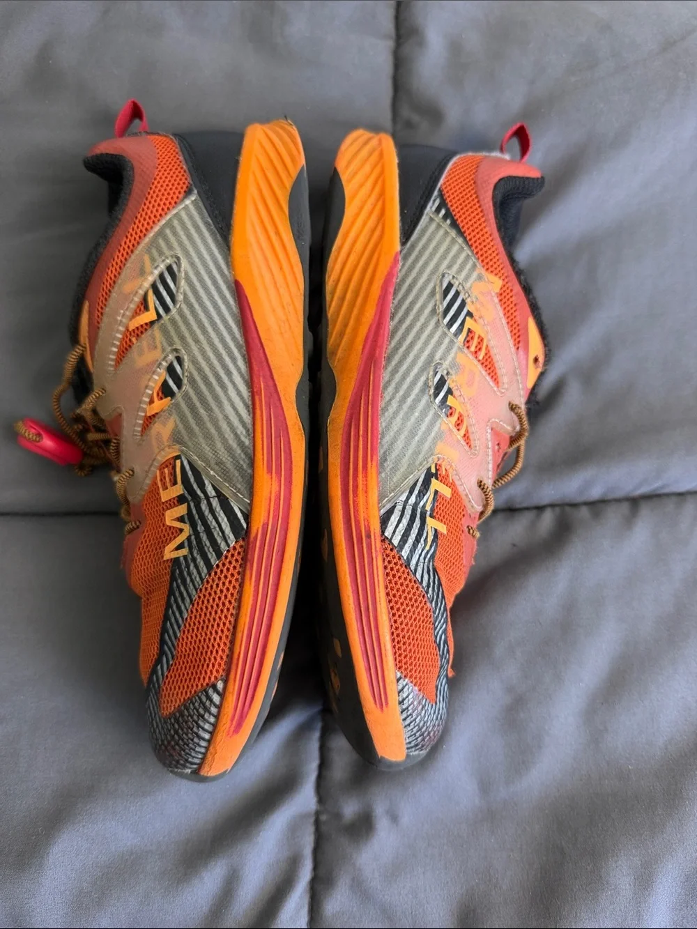 Agility peak KDS SIZE 3M Merrell Kids Orange and Black Trail Sneakers